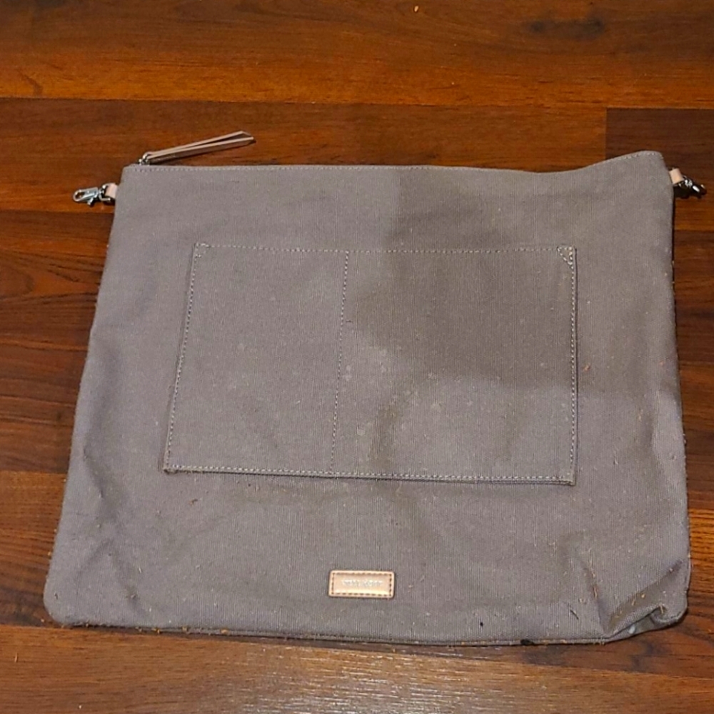 Versatile Tote - image 3